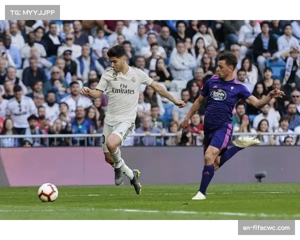 前皇马球员阿森西奥状态火热，传射建功助费内巴切完成大逆转